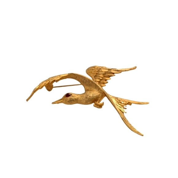 MAMSELLE Signed Flying Crane Gold Brooch Red Jewel Eye - Picture 8 of 12